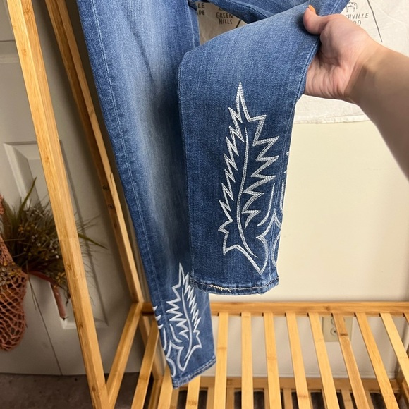 Levis 721 HIGH RISE EMBROIDERD ANKLE SKINNY WOMEN'S JEANS 26 - Picture 5 of 7